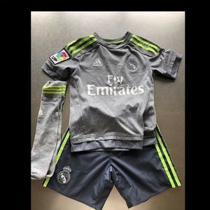Real Madrid, Soccer mini-kit . Size XS